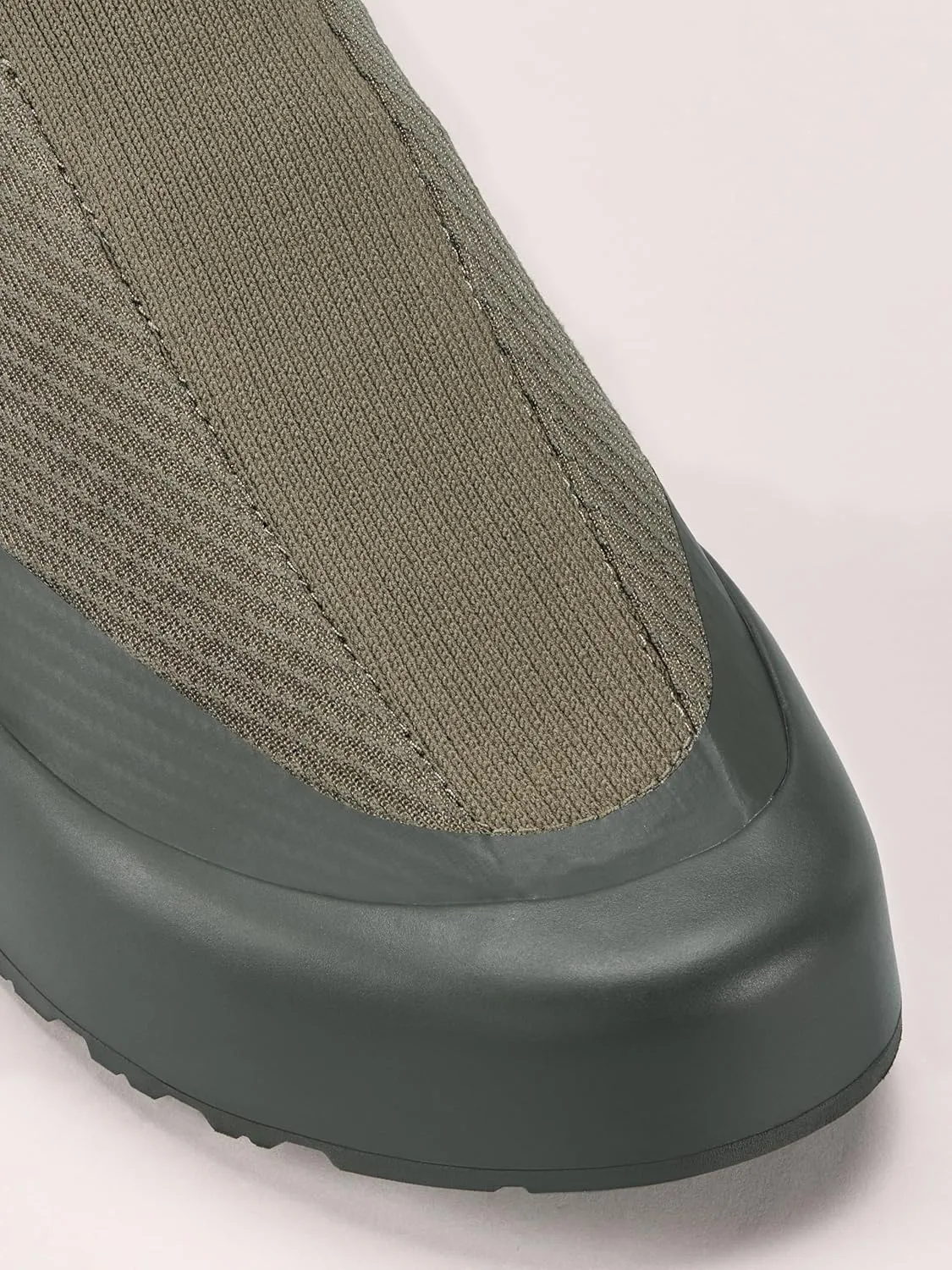 Arc'teryx Womens Kragg Shoe - Lightweight Pull-On Shoe for Quick Approaches, Everyday Casual Shoes